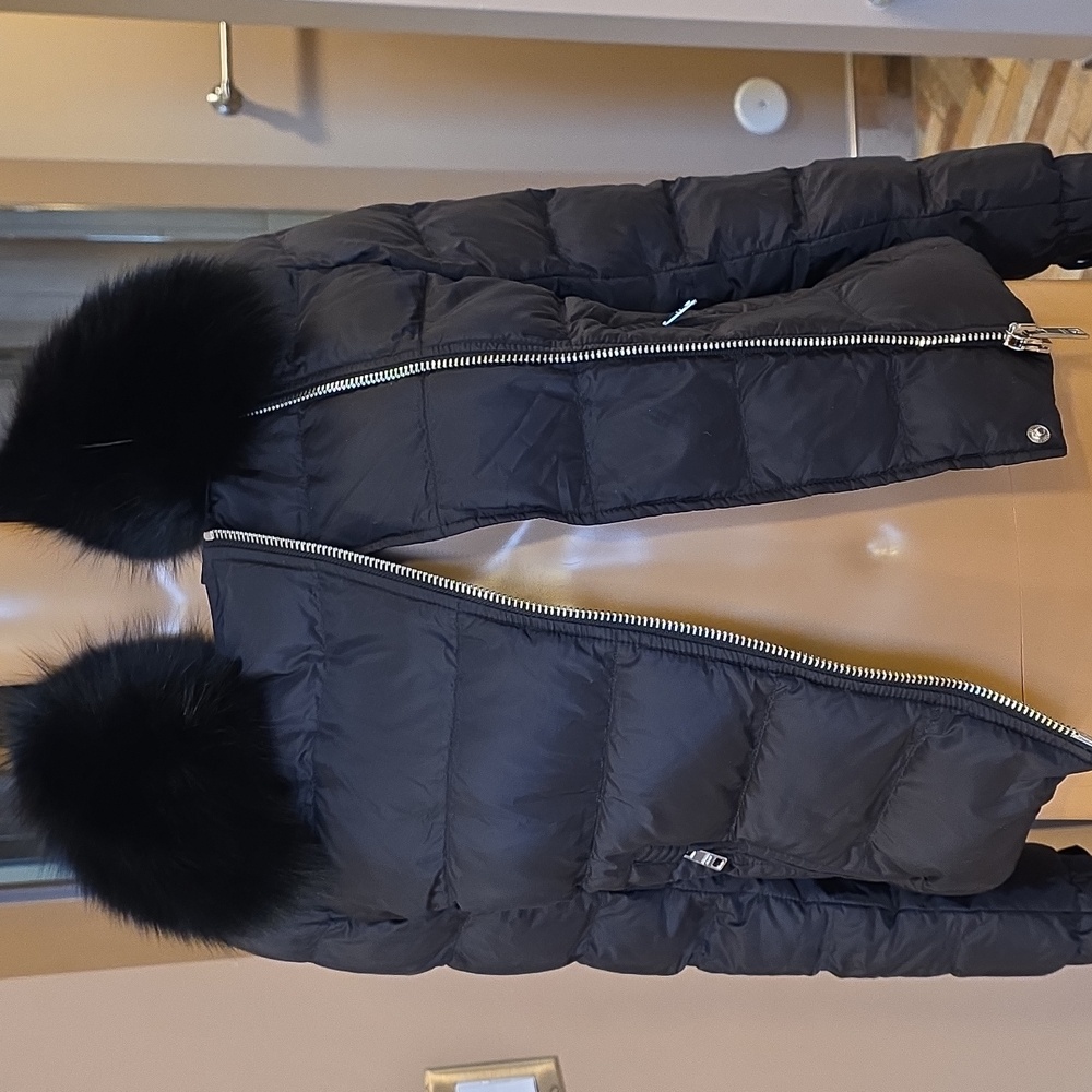 PRADA Black Down Puffer Jacket with Fur Collar - Picture 10 of 16